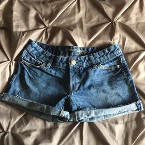 American Eagle Size 4 Denim Shorts